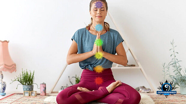 Meditación Kundalini: Guía Práctica para Principiantes – Beneficios y Técnicas 40 Cambios Espirituales durante el Despertar del Kundalini