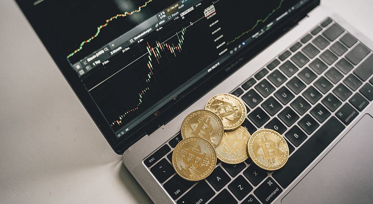 ¿Cómo funciona la minería de criptomonedas?