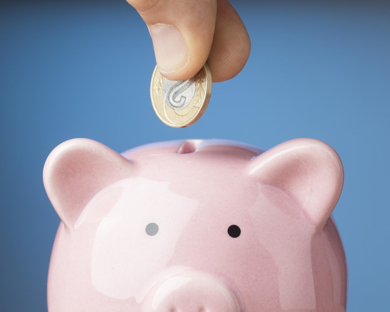 Planificación Financiera Personal: Guía Práctica para Organizar tus Finanzas de Forma Efectiva 30 ¿Qué estrategias puedo utilizar para ahorrar más dinero?